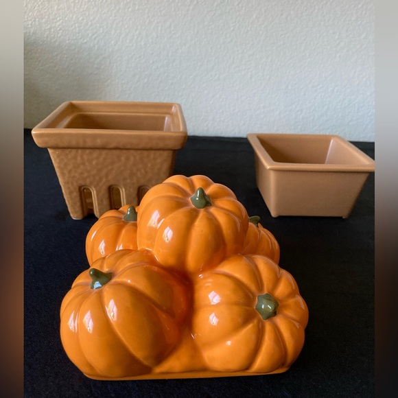 HomeWorx by Harry Slatkin Ceramic Pumpkin Basket Farm Stand No Candle - Picture 13 of 14